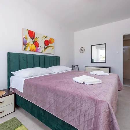 Donat Apartment *